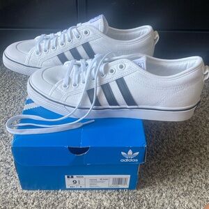 🆕️ BNIB! Adidas Originals Nizza Sneakers White Black 9.5 Mens/11 Women